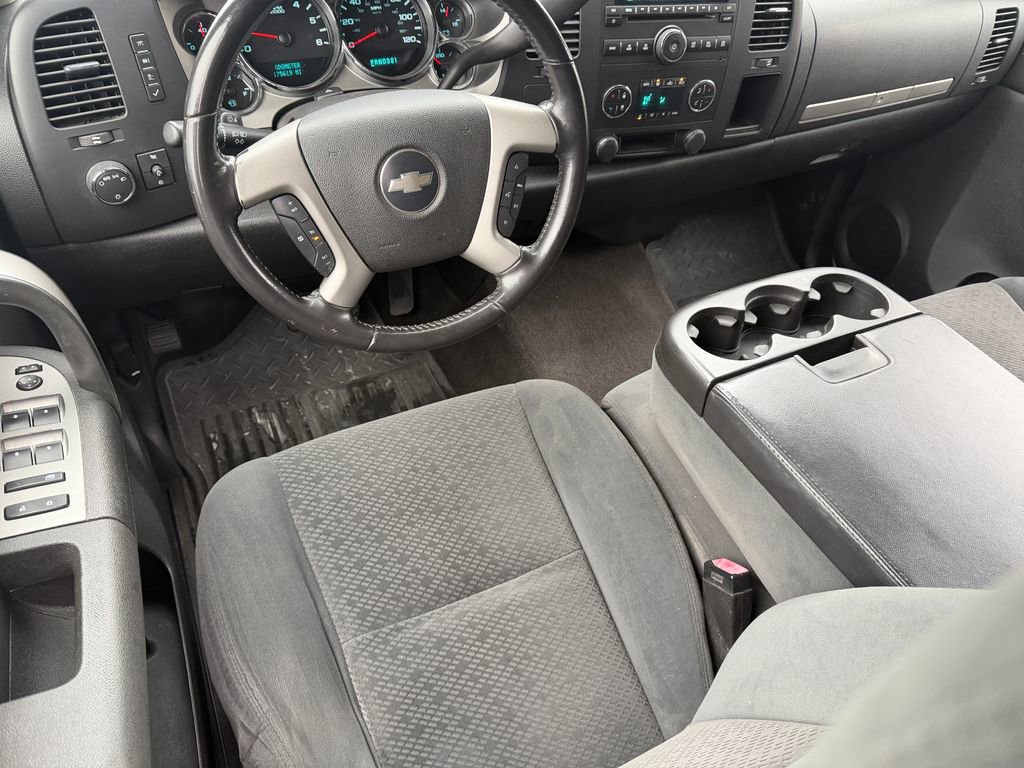 Used 2008 Chevrolet Silverado 1500 LT w/ Power Pack Plus AWD/4WD image 19