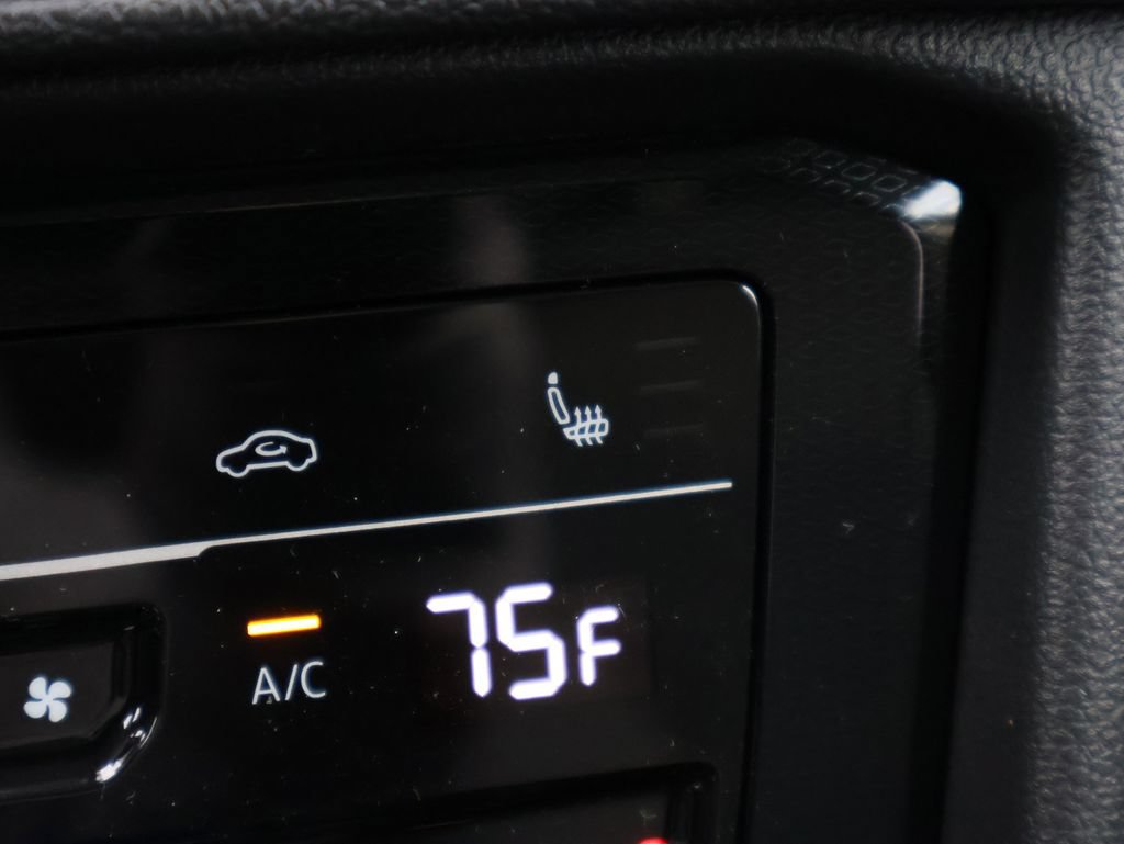 New 2026 Volkswagen Taos SE AWD/4WD image 19