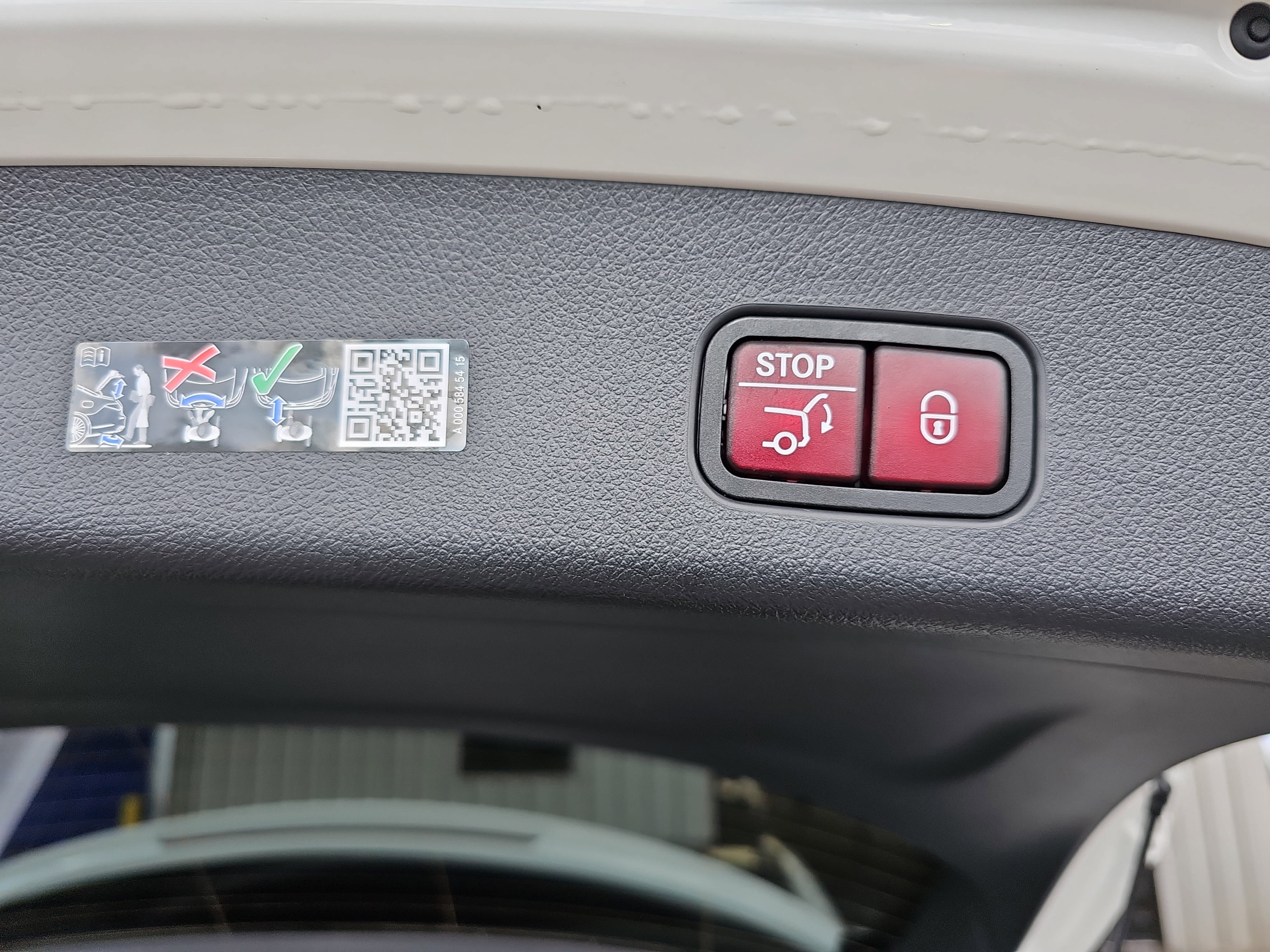 Certified 2026 Mercedes-Benz GLC 300 4MATIC image 14