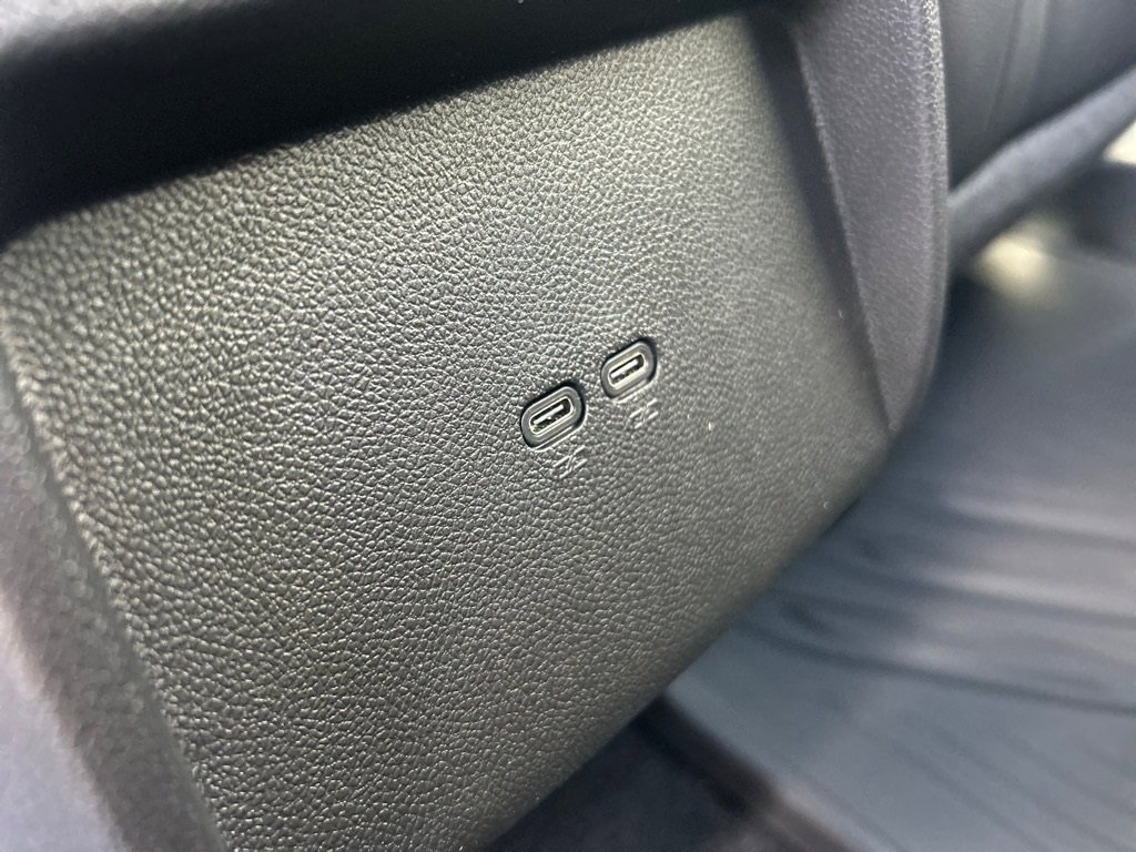 New 2025 Chevrolet Equinox EV RS w/ LPO, Illumination Package image 19