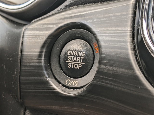 Certified 2019 Jeep Grand Cherokee Laredo w/ Laredo X Package image 26