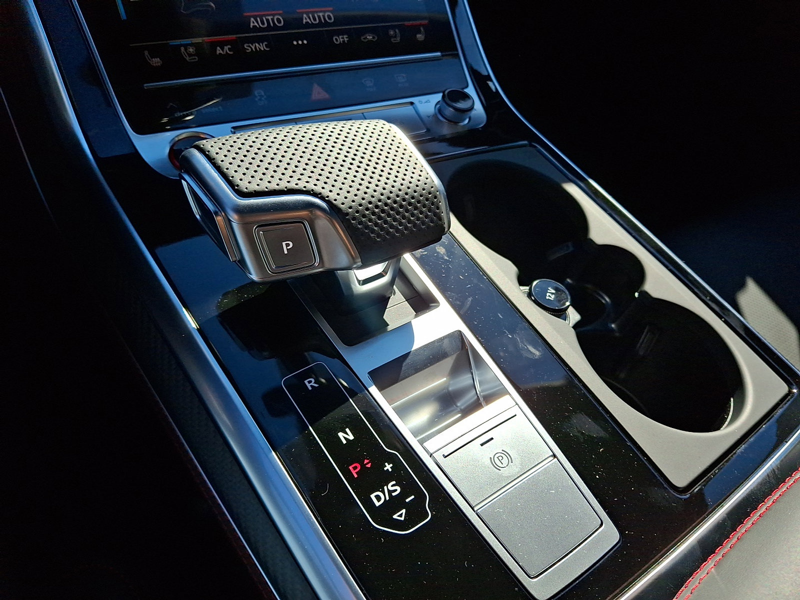 New 2026 Audi SQ7 Prestige image 11