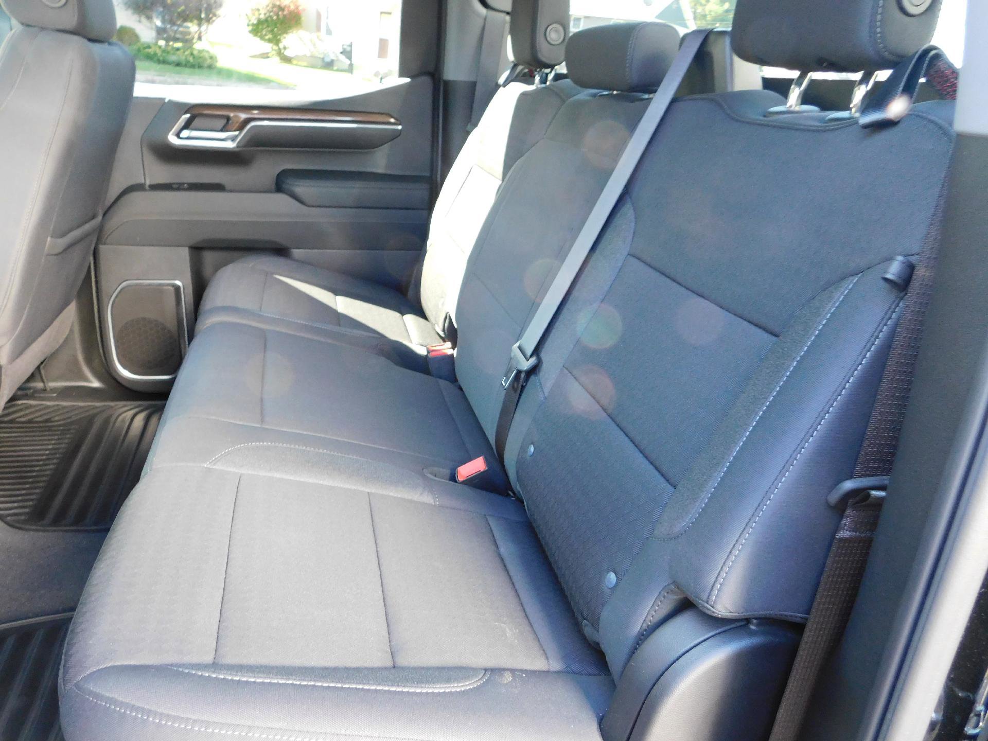 Used 2024 Chevrolet Silverado 1500 LT image 23