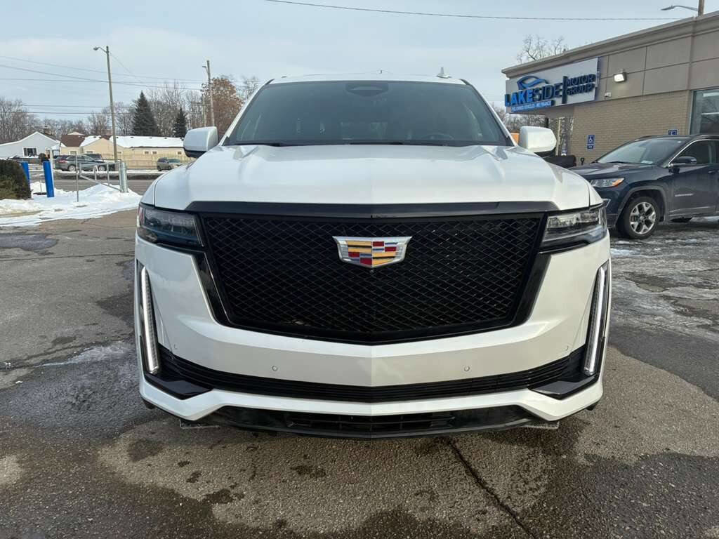 Used 2021 Cadillac Escalade Sport Platinum image 2