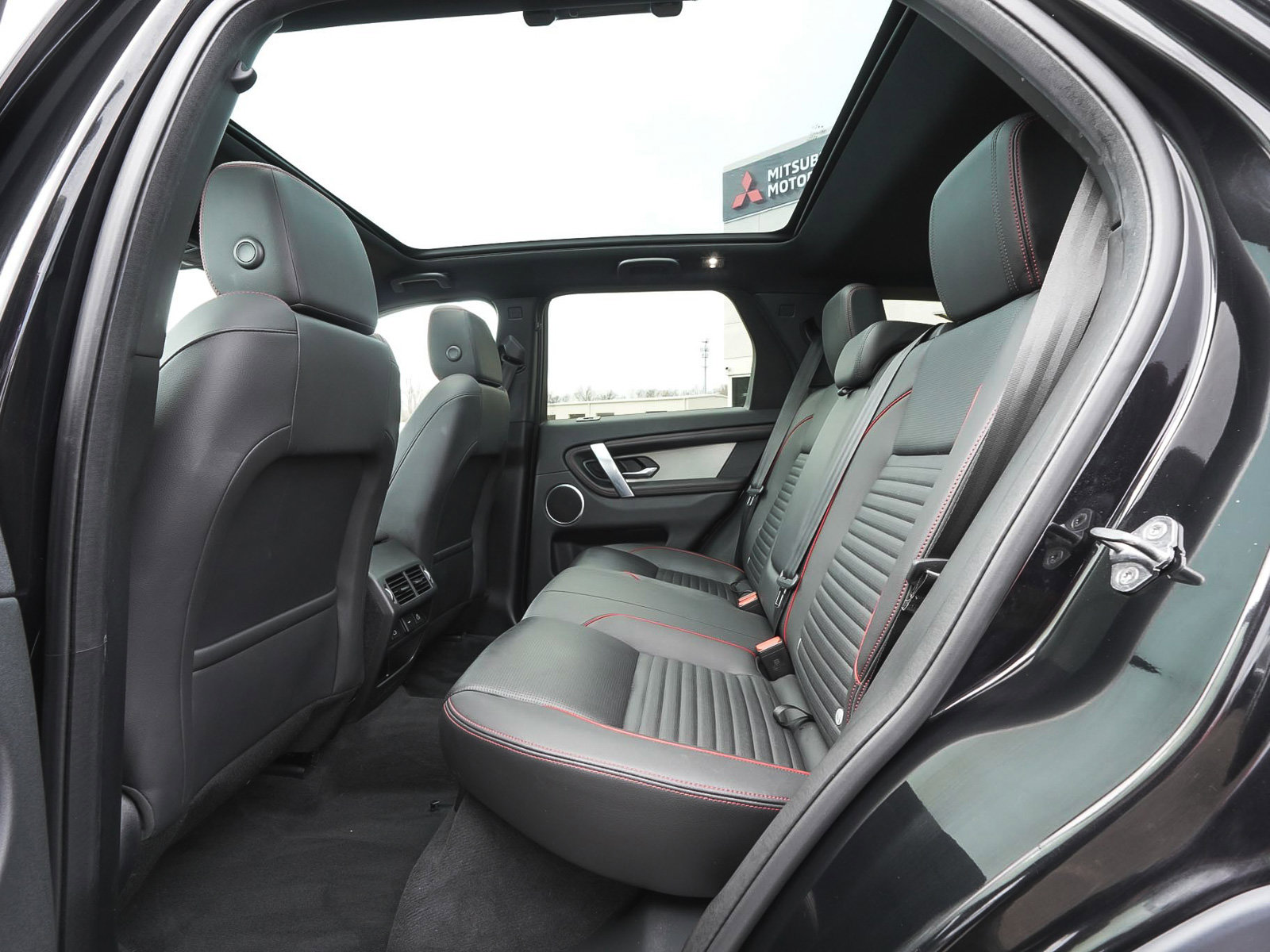 Used 2023 Land Rover Discovery Sport S R-Dynamic image 35