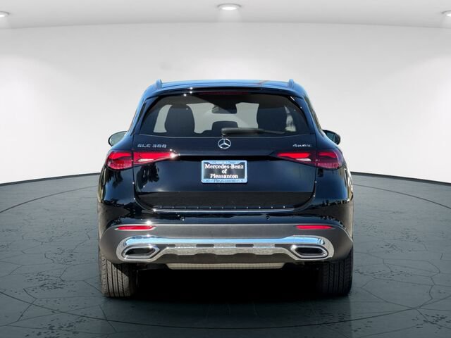 Certified 2026 Mercedes-Benz GLC 300 4MATIC image 5