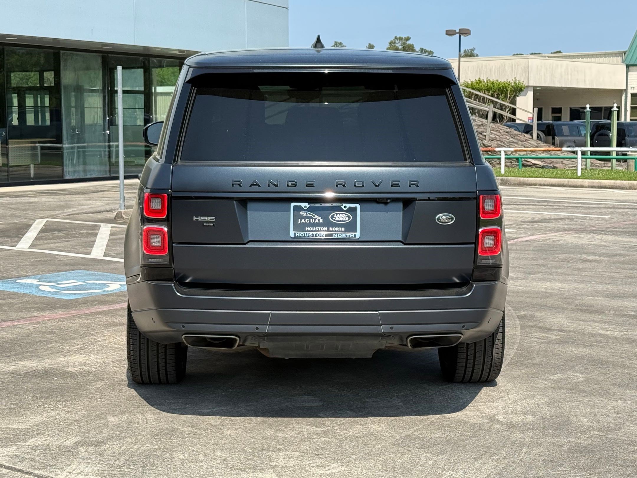 Used 2021 Land Rover Range Rover P525 Westminster Edition LWB image 10
