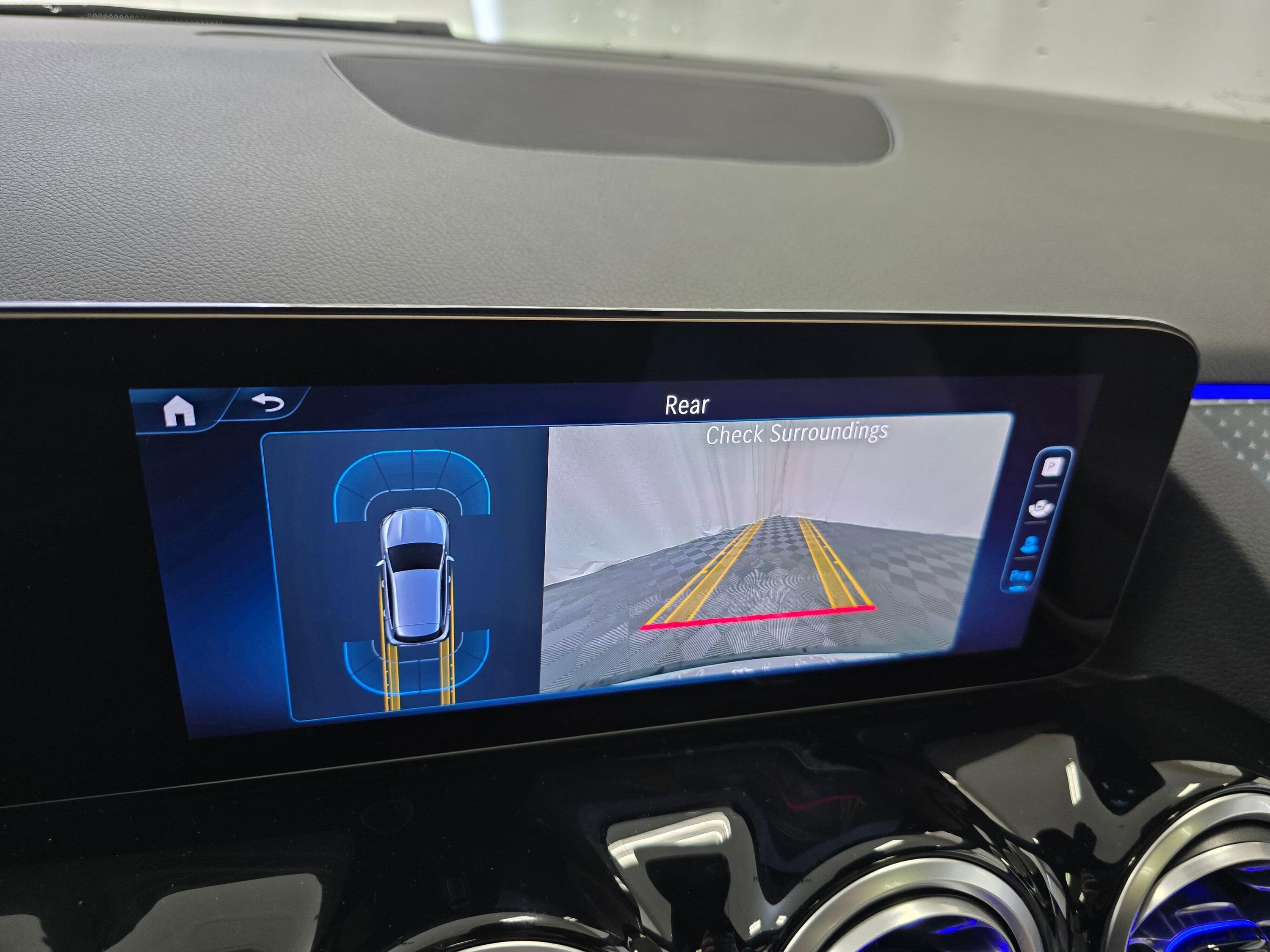 Used 2025 Mercedes-Benz GLA 250 4MATIC image 39