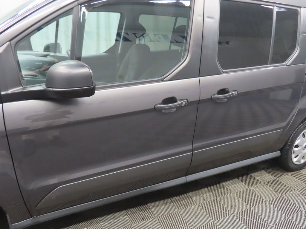 Used 2018 Ford Transit Connect XLT image 39