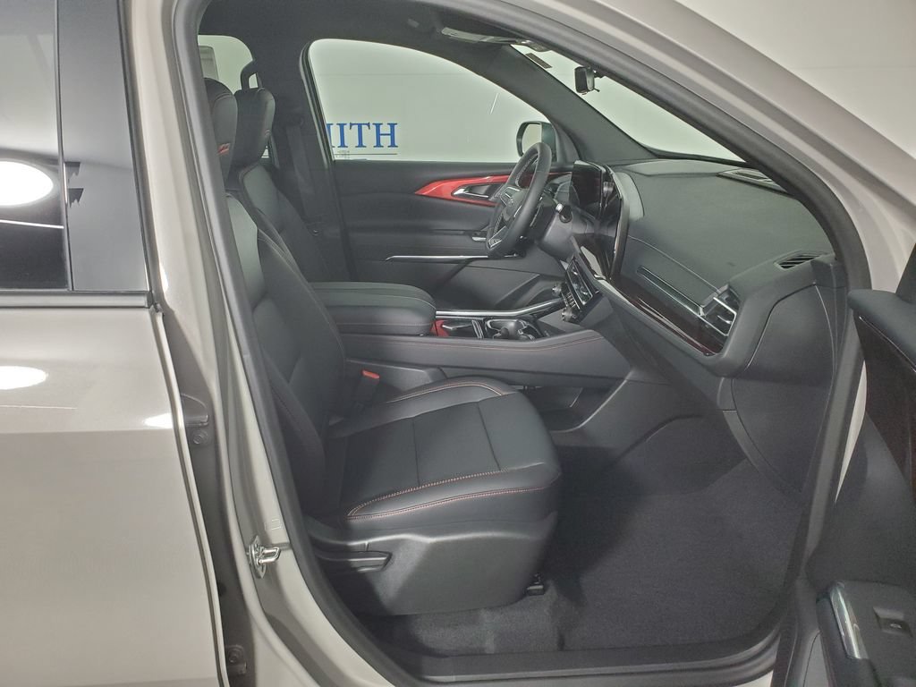 New 2026 Chevrolet Traverse Z71 w/ Driver Confidence Package AWD/4WD image 17
