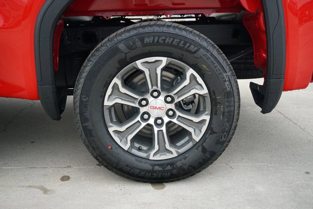 New 2026 GMC Sierra 1500 SLE image 13