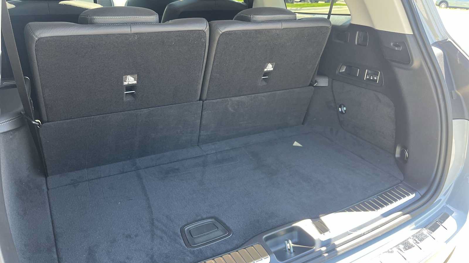 New 2026 Mercedes-Benz GLS 450 4MATIC image 52