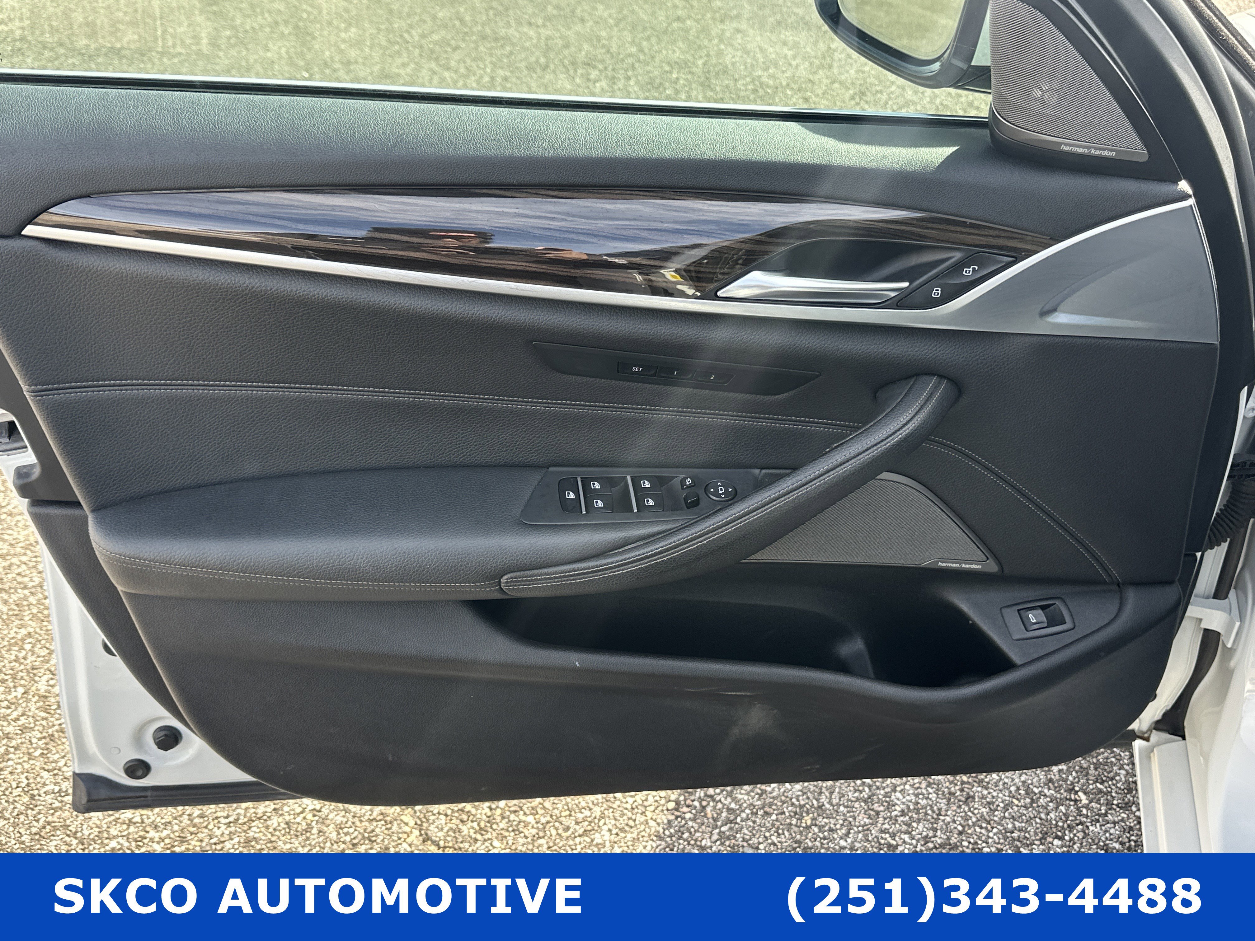 Used 2019 BMW 530i w/ Convenience Package RWD image 12
