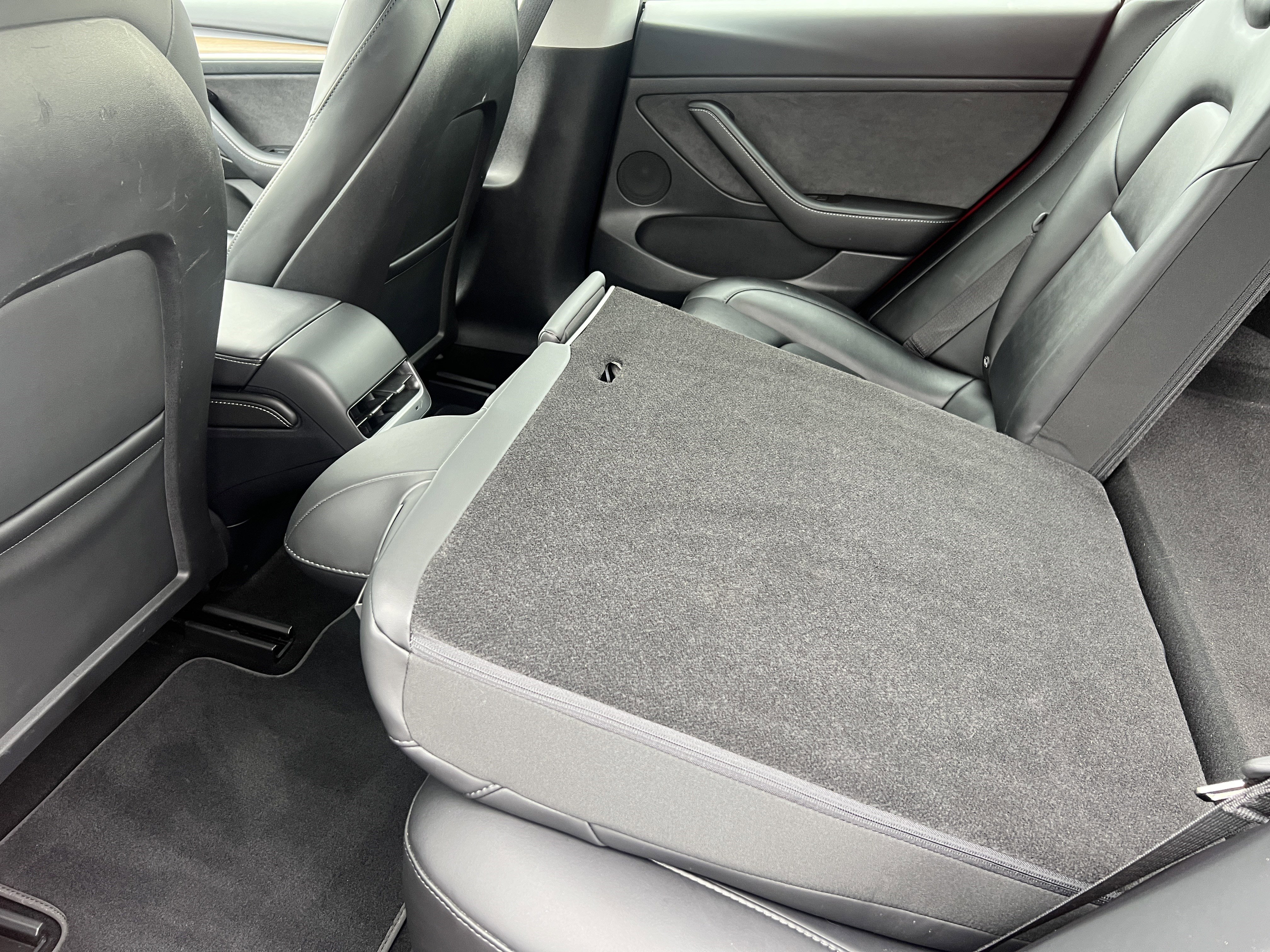 Used 2023 Tesla Model 3 Performance image 18