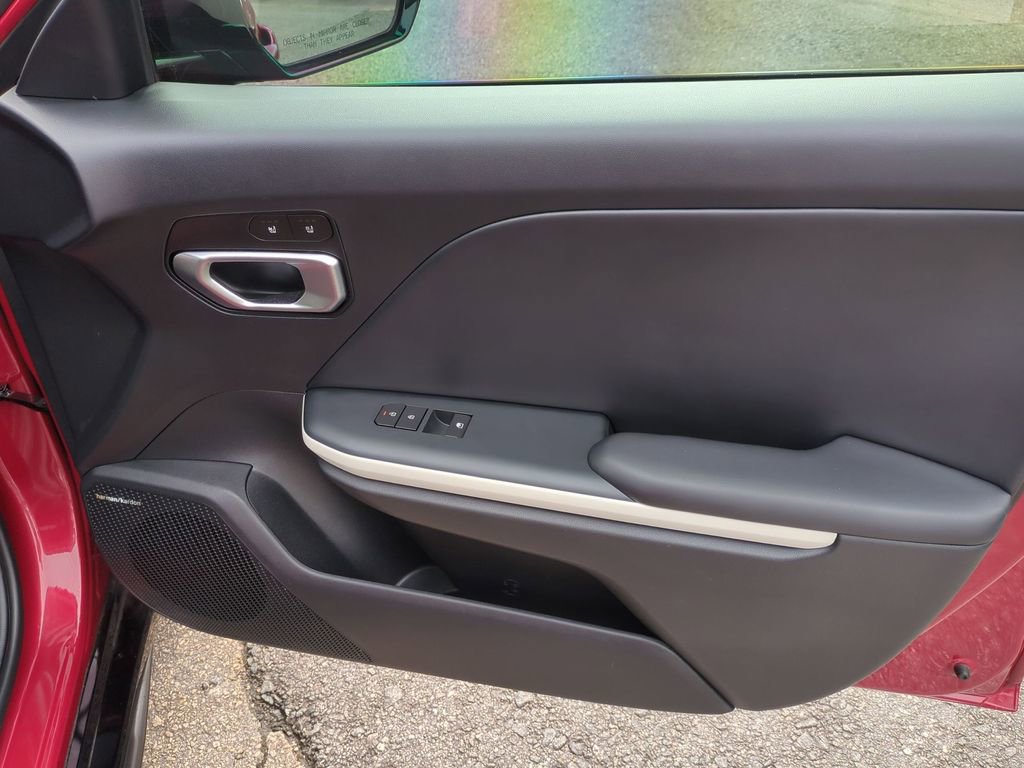 Used 2025 Kia K4 GT-Line w/ GT-Line Premium Package image 29