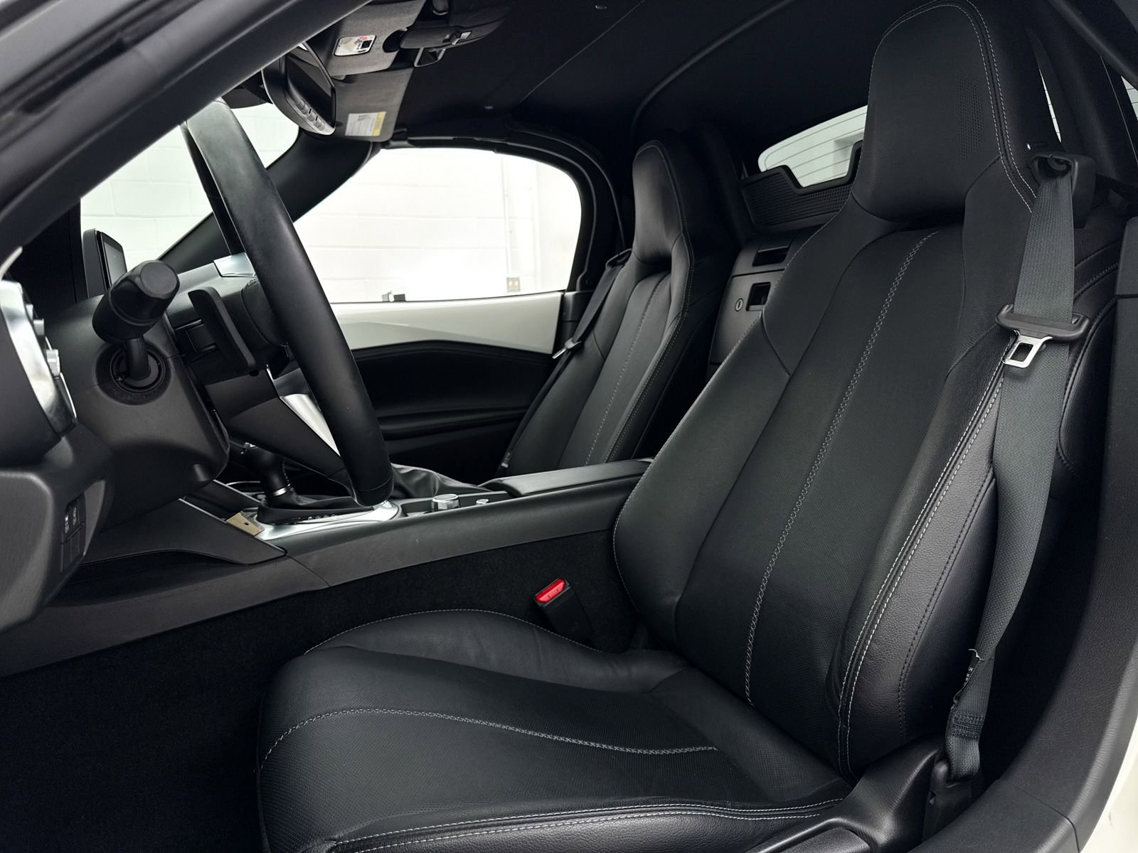 Used 2023 MAZDA MX-5 Miata Grand Touring w/ Weather Package image 19