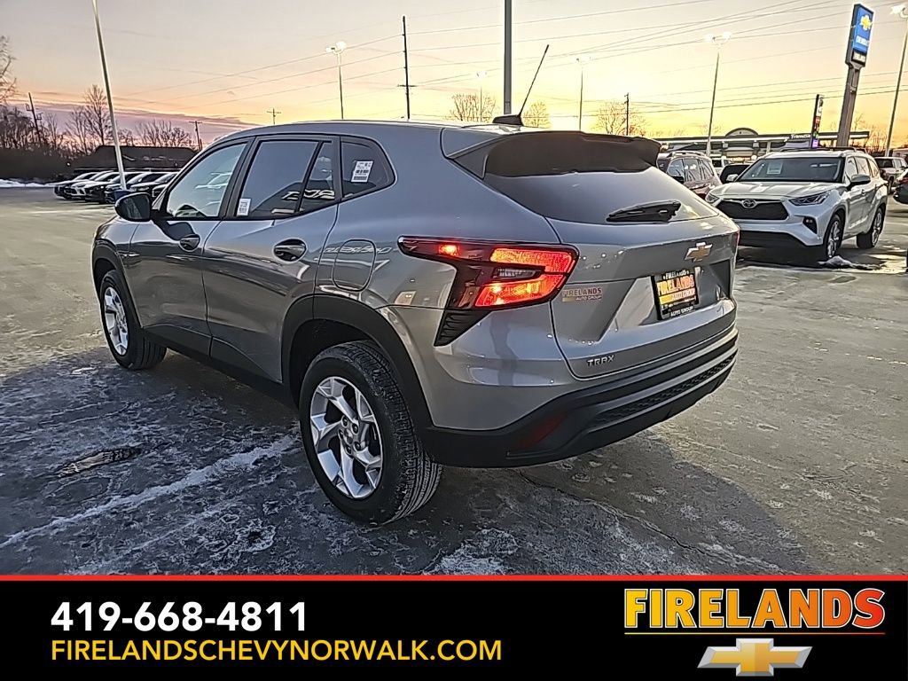 New 2026 Chevrolet Trax LS w/ LS Convenience Package image 7
