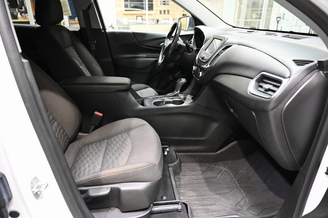 Used 2021 Chevrolet Equinox LT image 10