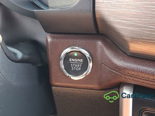 Used 2024 Ford Expedition Limited AWD/4WD image 26