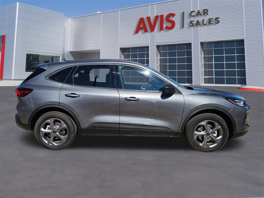 Used 2025 Ford Escape ST-Line image 7