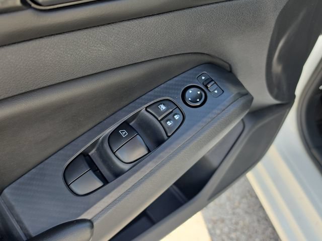 Certified 2025 Nissan Altima 2.5 S FWD image 19