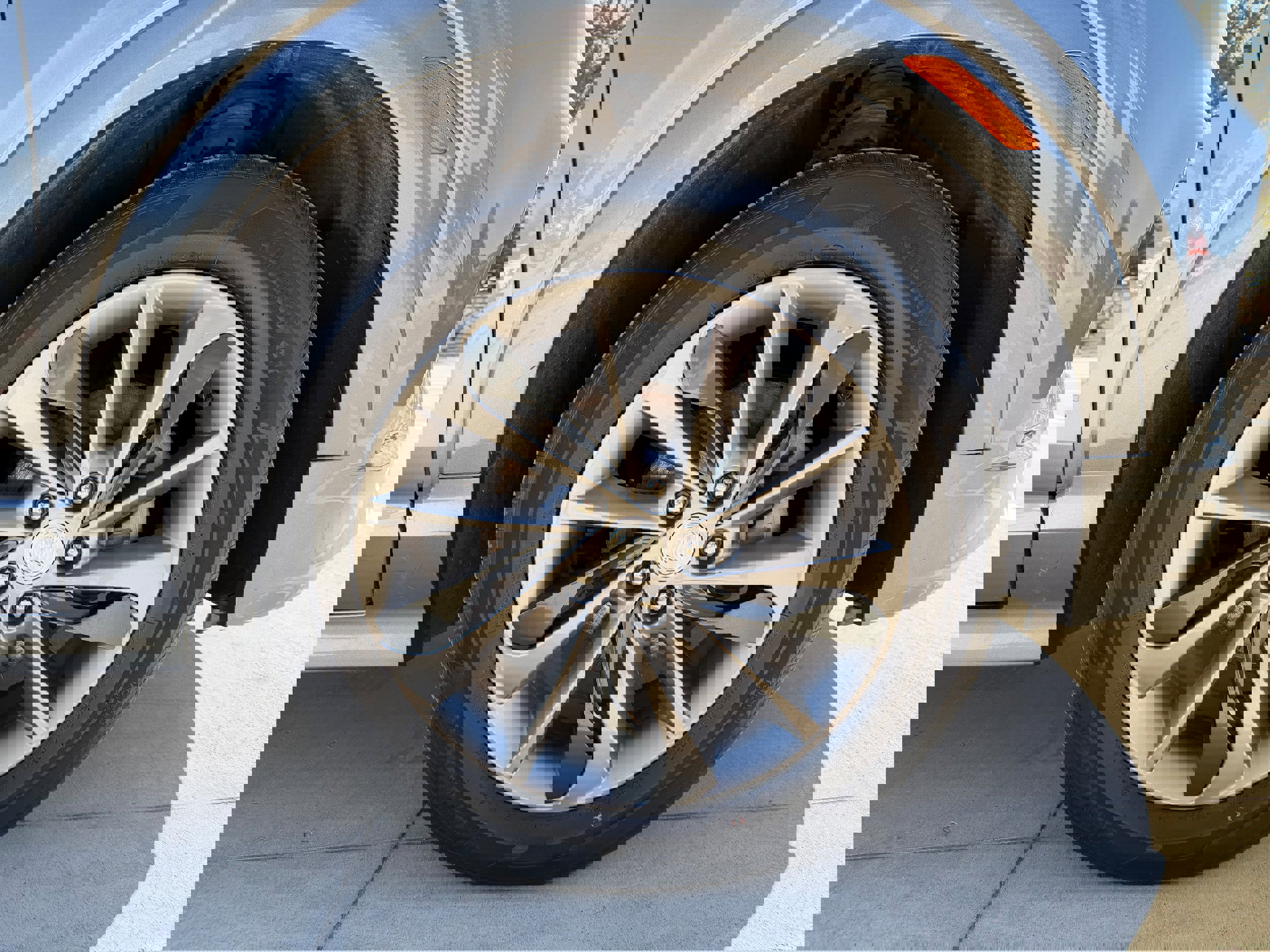 Used 2022 Buick Encore GX Select w/ Sport Touring Package image 9