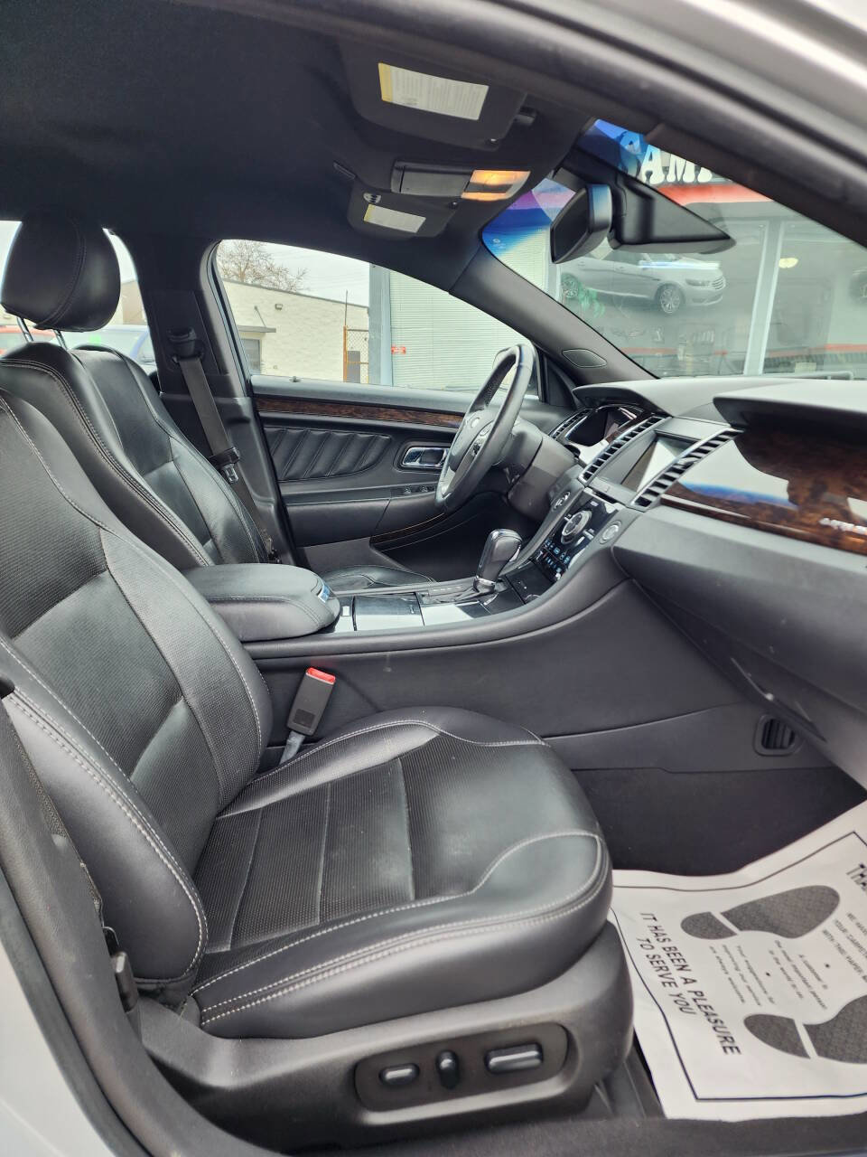 Used 2019 Ford Taurus Limited image 15
