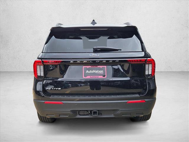 New 2026 Ford Explorer Active RWD image 8