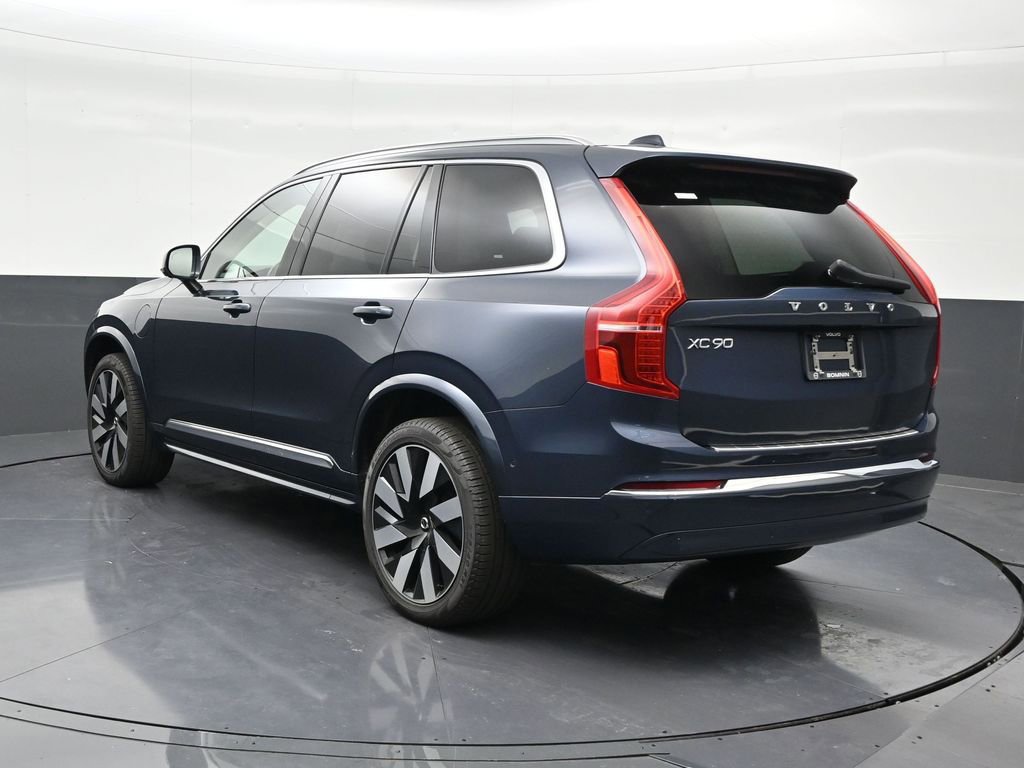 Used 2025 Volvo XC90 T8 Ultra w/ Lounge Package image 3