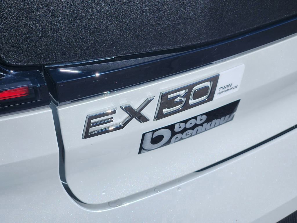 New 2026 Volvo EX30 Cross Country Ultra w/ Protection Package Premier image 31