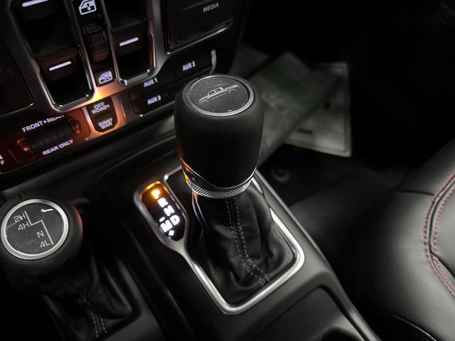 New 2026 Jeep Gladiator Rubicon w/ Technology Group image 21