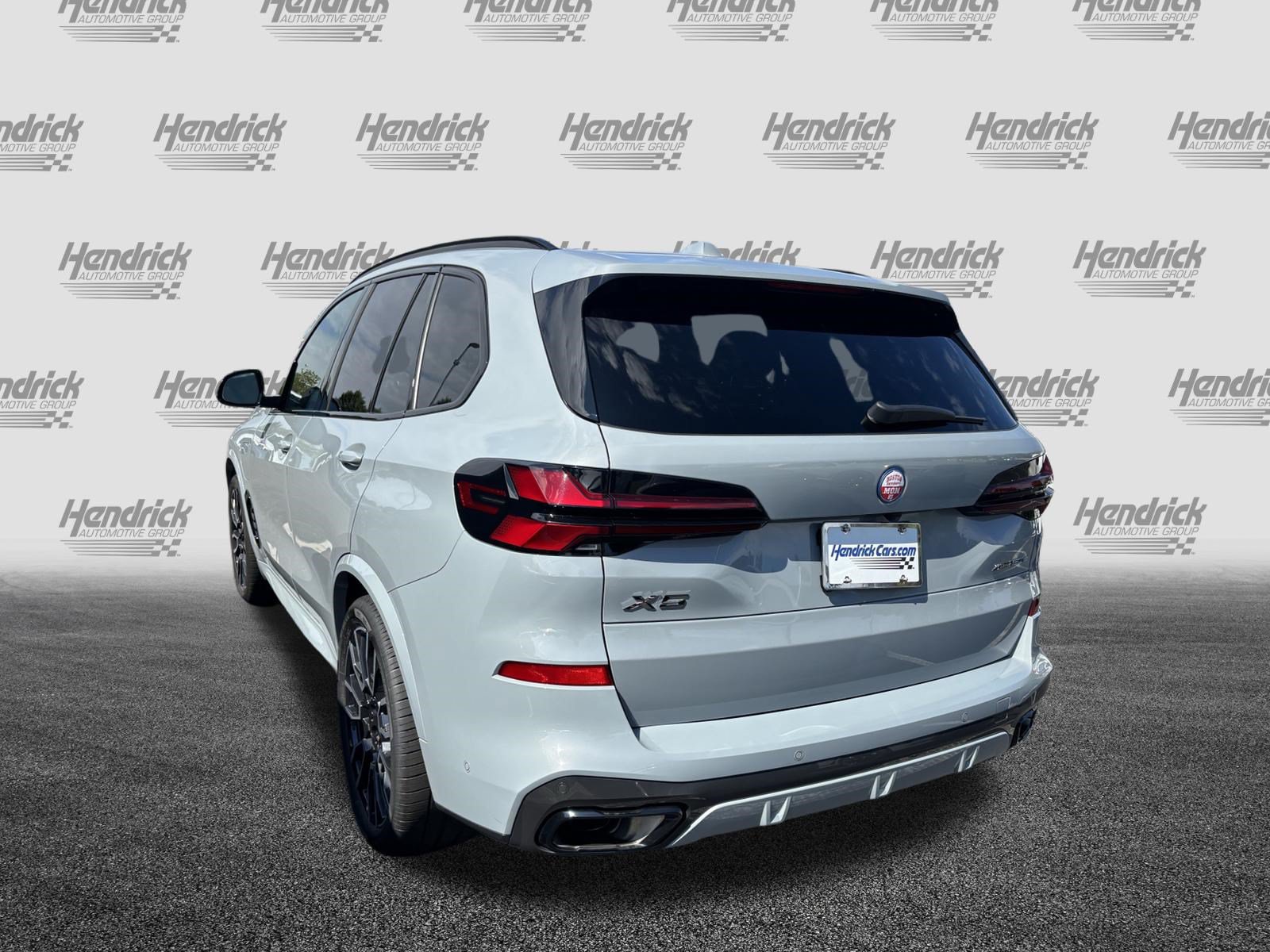 Certified 2024 BMW X5 xDrive50e w/ M Sport Package AWD/4WD image 7