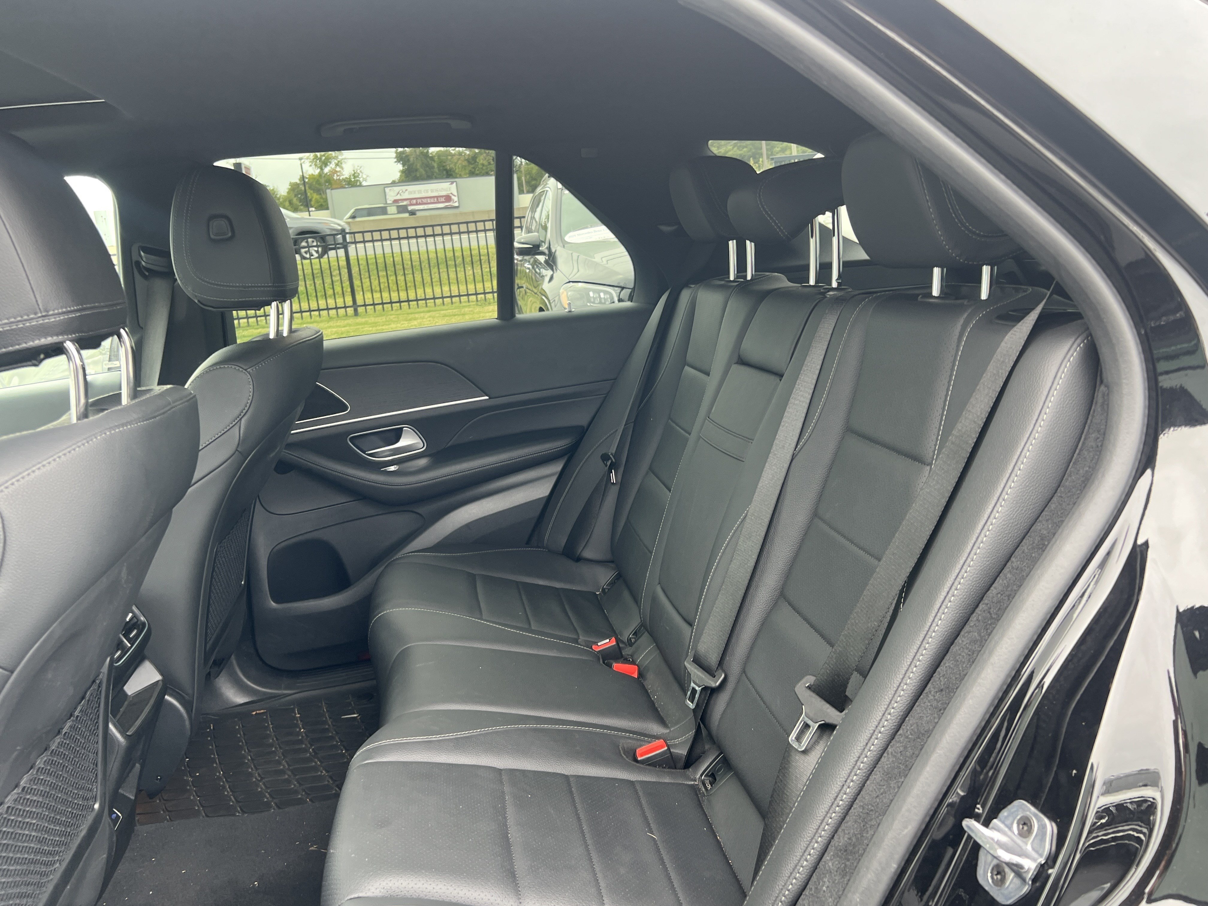 Certified 2025 Mercedes-Benz GLE 450e 4MATIC image 34
