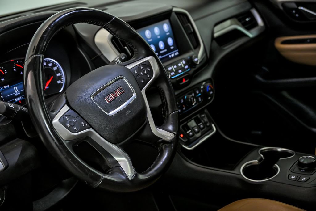 Used 2018 GMC Terrain SLT w/ Preferred Package image 17