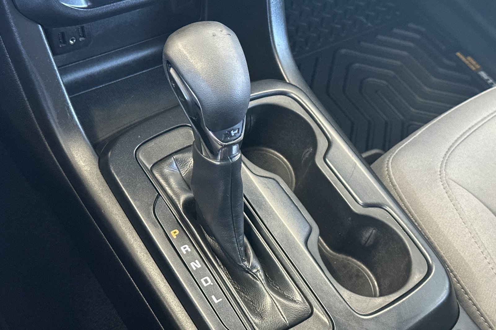 Used 2022 Chevrolet Colorado W/T w/ WT Convenience Package RWD image 19