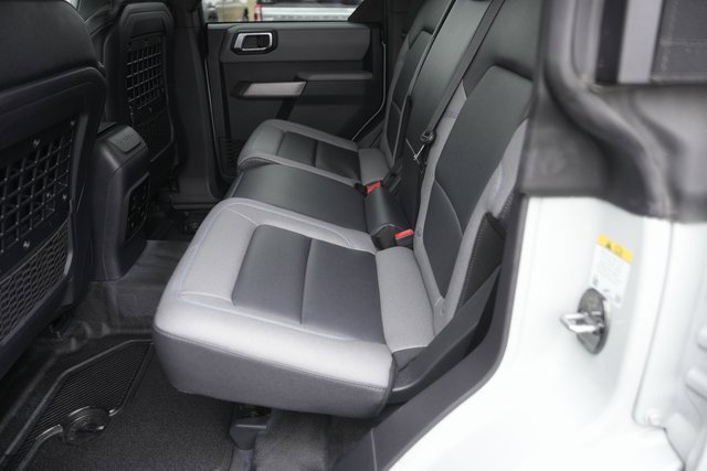 Used 2022 Ford Bronco Black Diamond w/ Sasquatch Package image 12