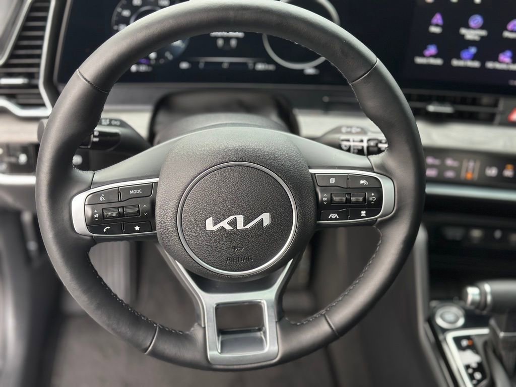 Used 2025 Kia Sportage X-Pro image 4