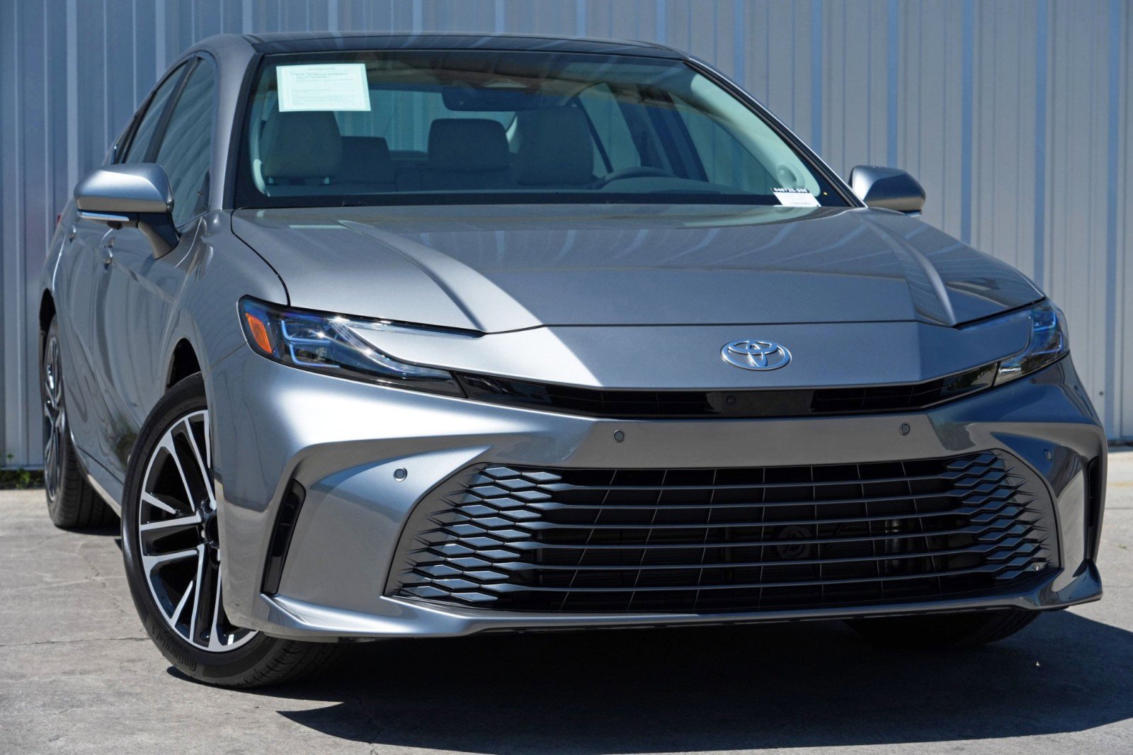 Used 2026 Toyota Camry XLE w/ Premium Plus Package AWD/4WD image 2