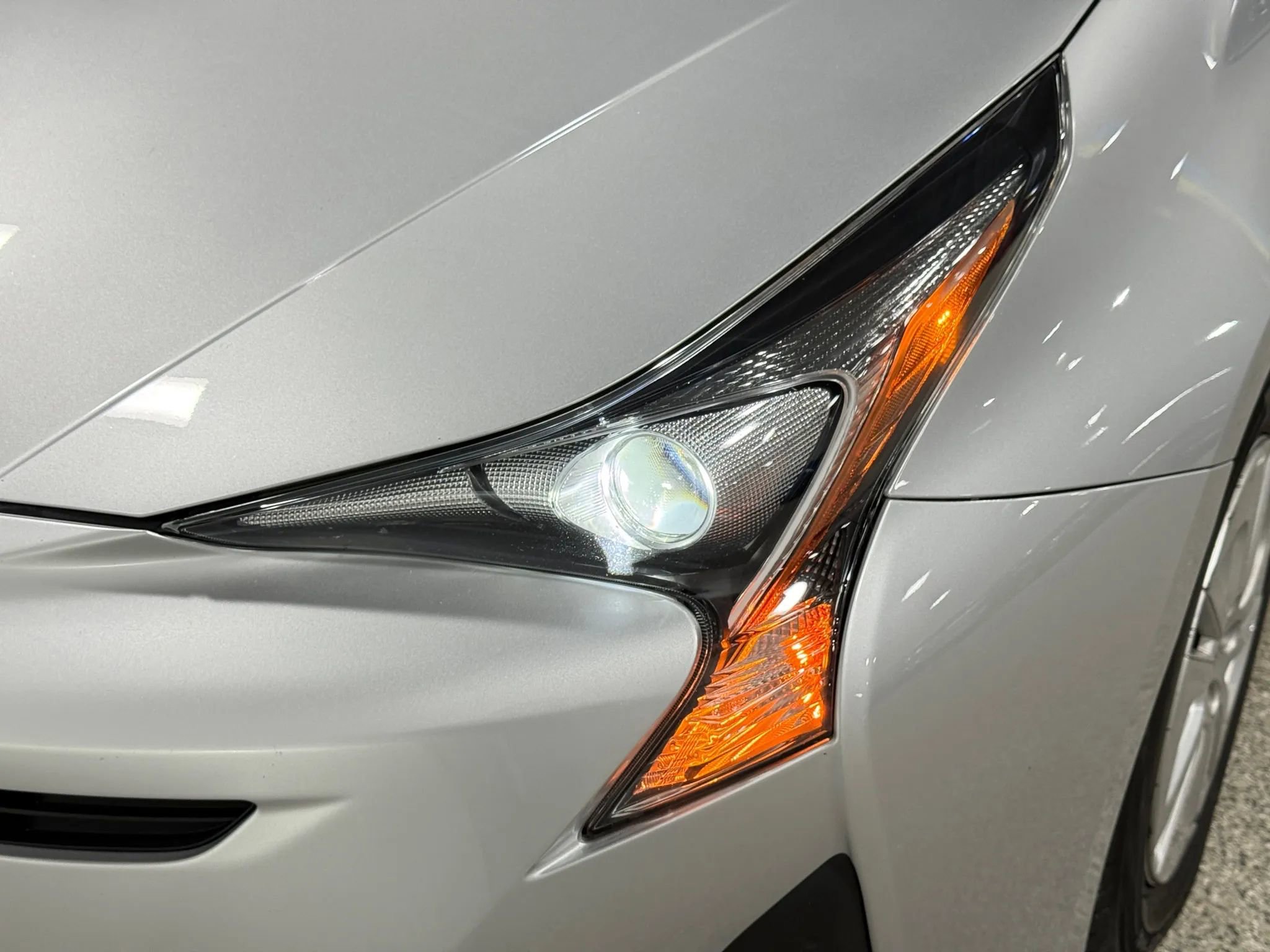 Used 2017 Toyota Prius Two image 68
