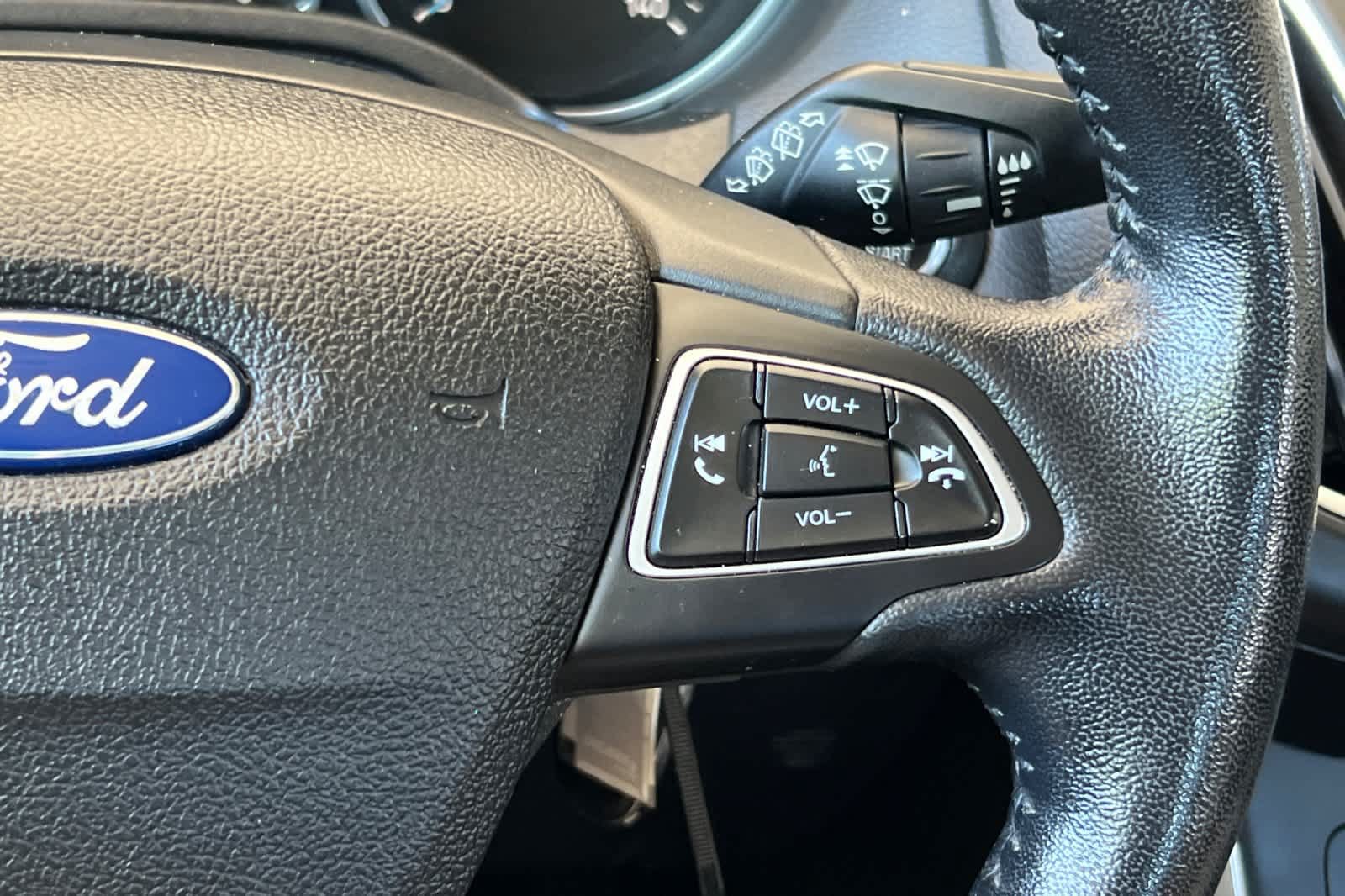 Used 2016 Ford Focus Titanium FWD image 26