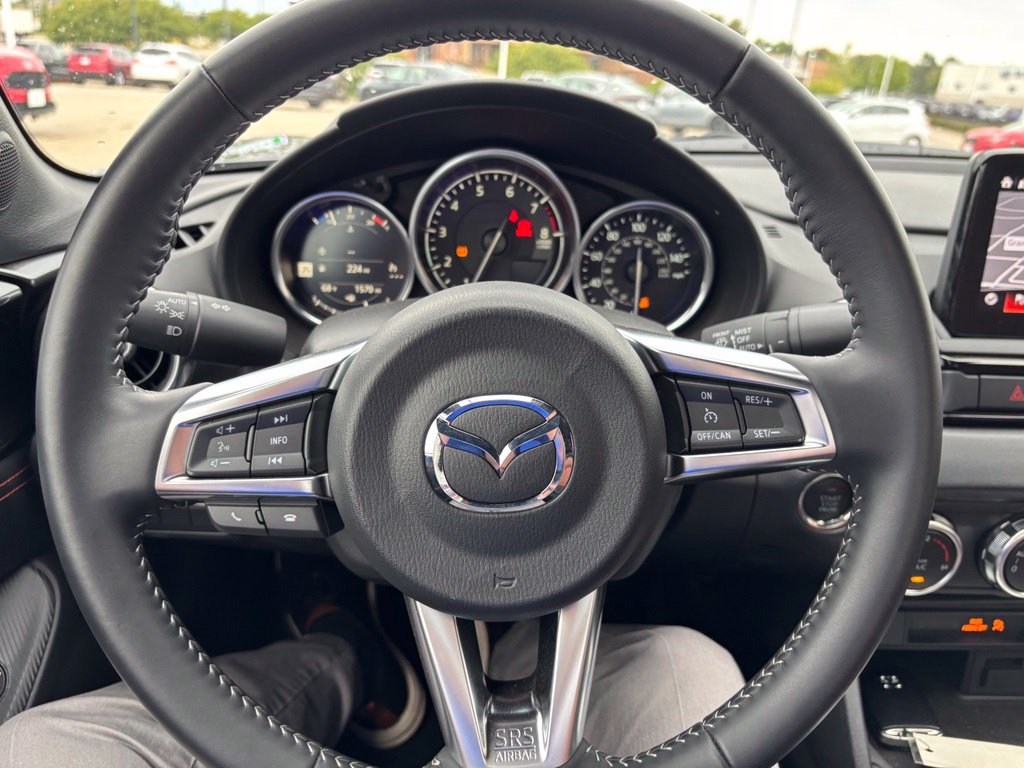 Used 2023 MAZDA MX-5 Miata Grand Touring RWD image 12