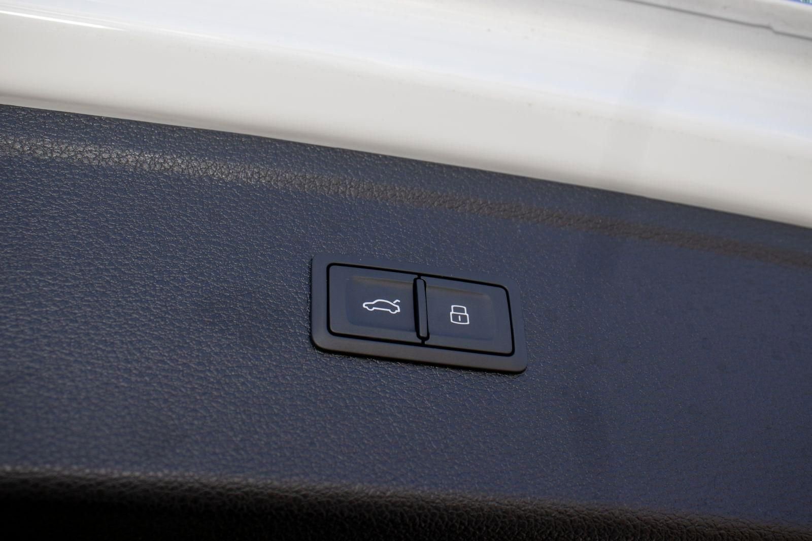 Used 2025 Audi Q5 2.0T Premium image 14