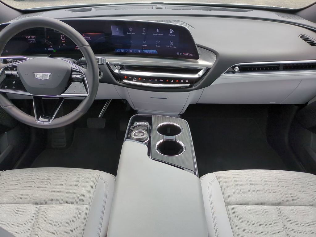 Used 2024 Cadillac Lyriq Luxury AWD/4WD image 14