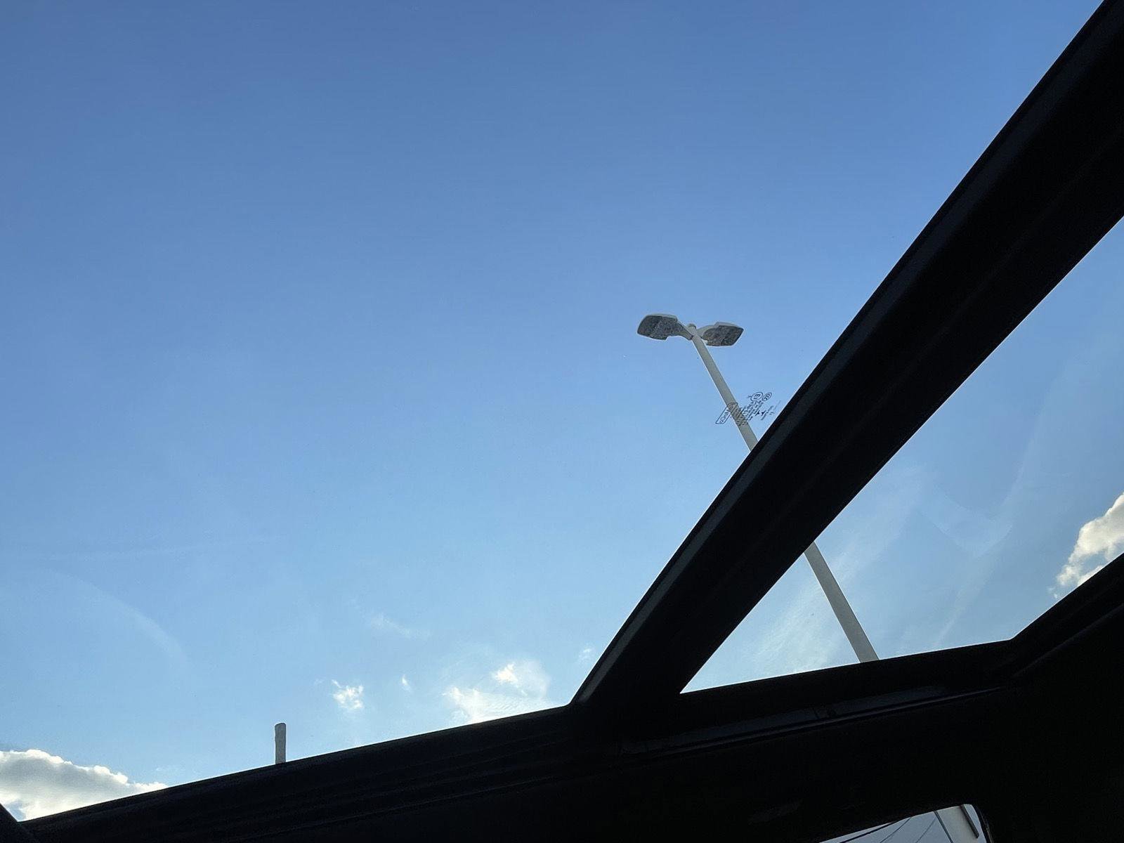 Used 2021 Ford F150 Lariat w/ Equipment Group 502A High image 19