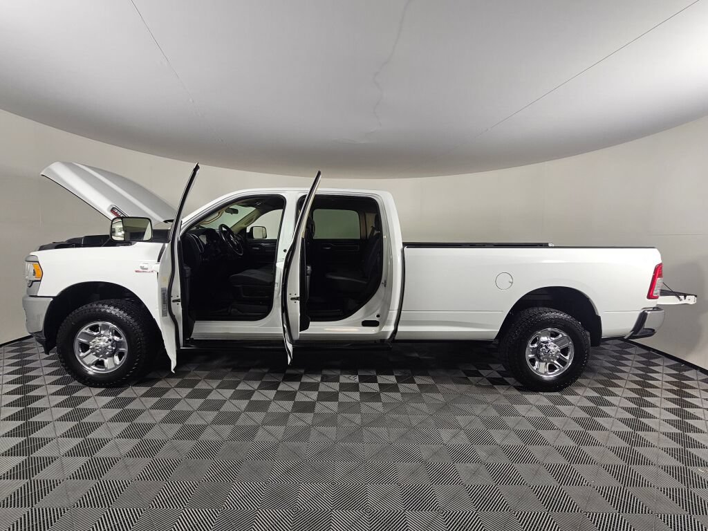 Used 2019 RAM 3500 Big Horn w/ Protection Group AWD/4WD image 15