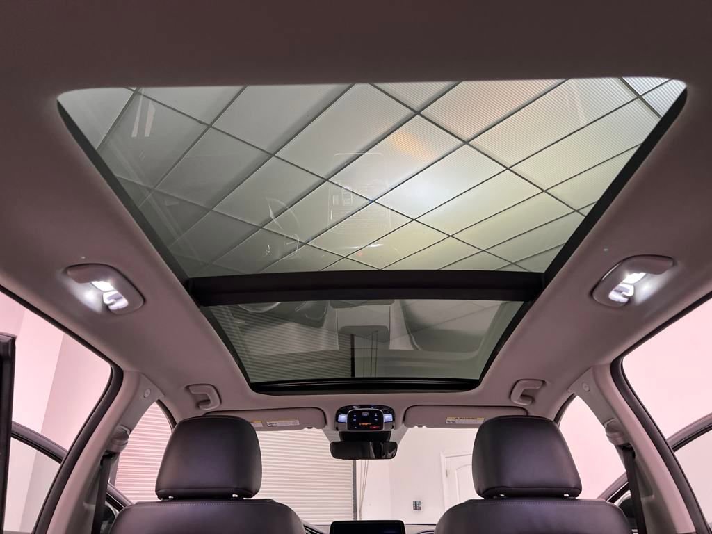 Used 2023 Hyundai Santa Fe SEL Premium image 38