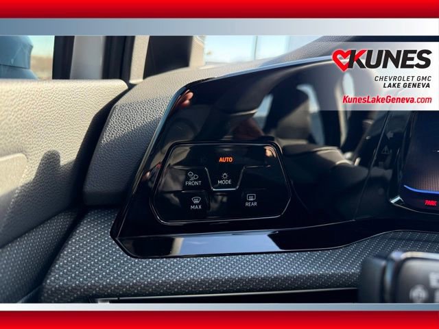 Used 2024 Volkswagen Golf R image 41