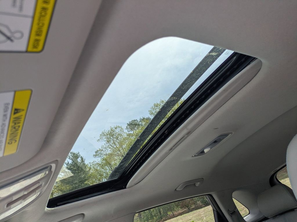 Used 2022 Kia Niro Touring Special Edition FWD image 20