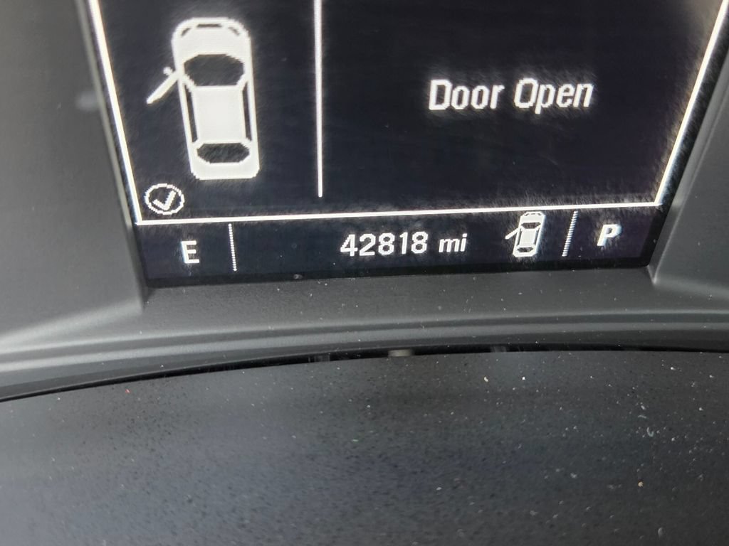 Used 2022 Chevrolet Malibu LS FWD image 27