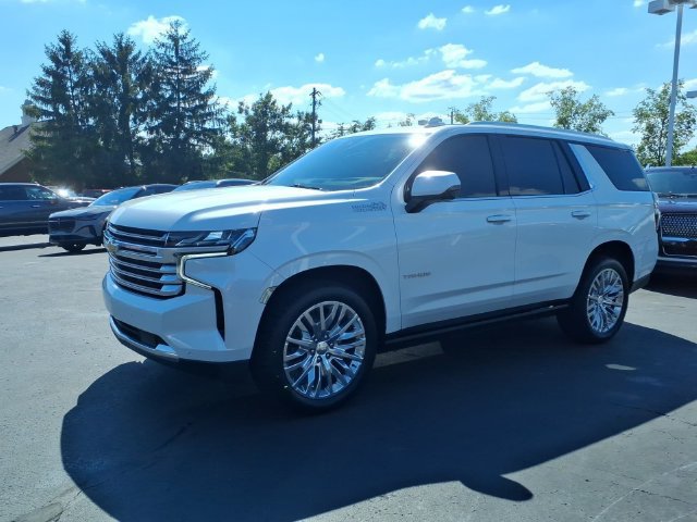 Used 2023 Chevrolet Tahoe High Country AWD/4WD image 3